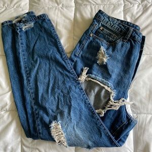 Missguided Hi-Rise Ripped Mom Jeans Sz 28